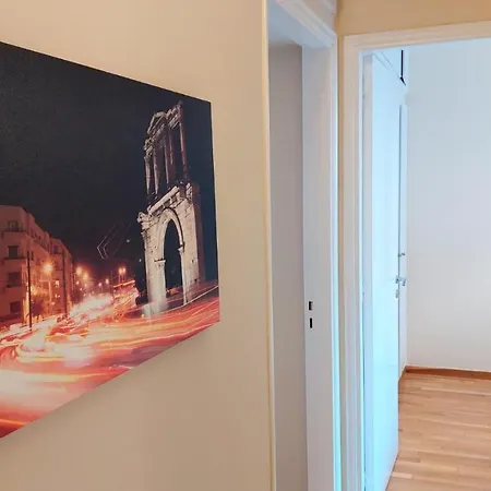 Grand In Parliament Square Apartment Athens