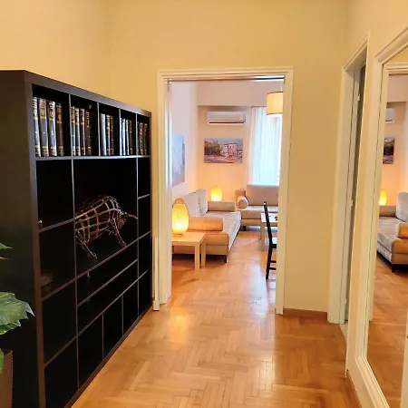 Apartment Grand In Parliament Square Athens